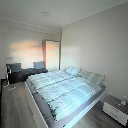 3 Wunderschoene Kornhoff ناومبورغ