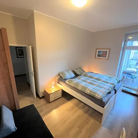 3 Wunderschoene Kornhoff ناومبورغ