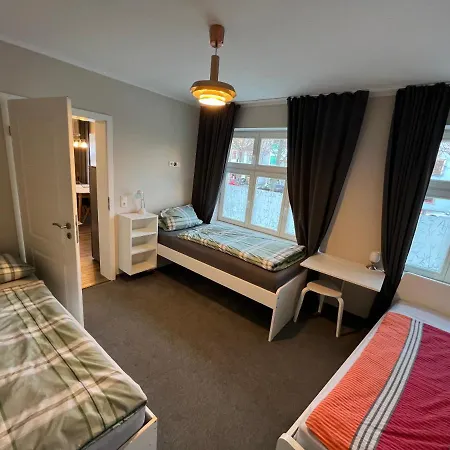 3 Wunderschoene Kornhoff * ناومبورغ