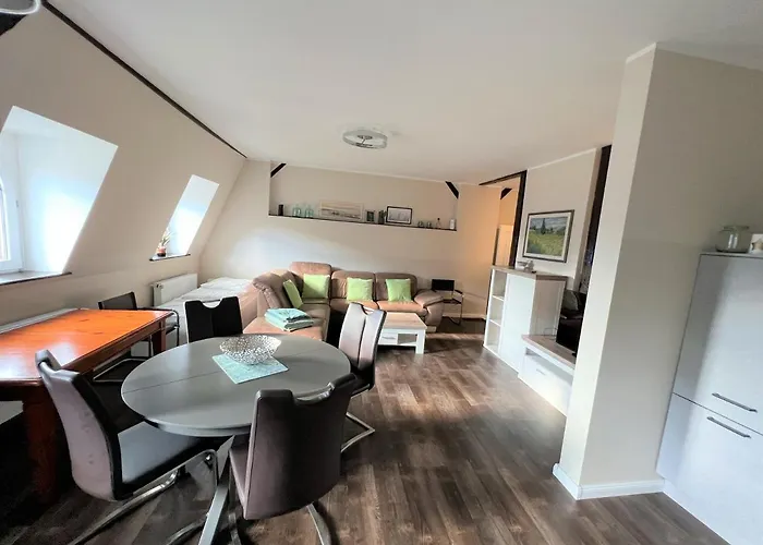 3 Wunderschoene Kornhoff * Naumburg (Saale)