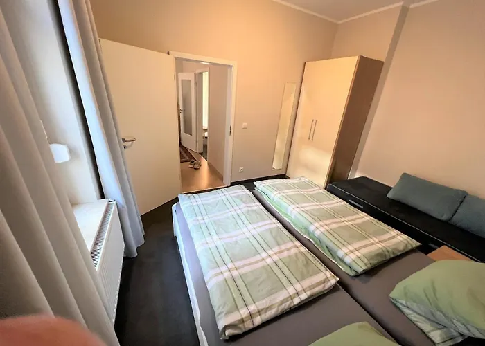 3 Wunderschoene Kornhoff * Naumburg (Saale)